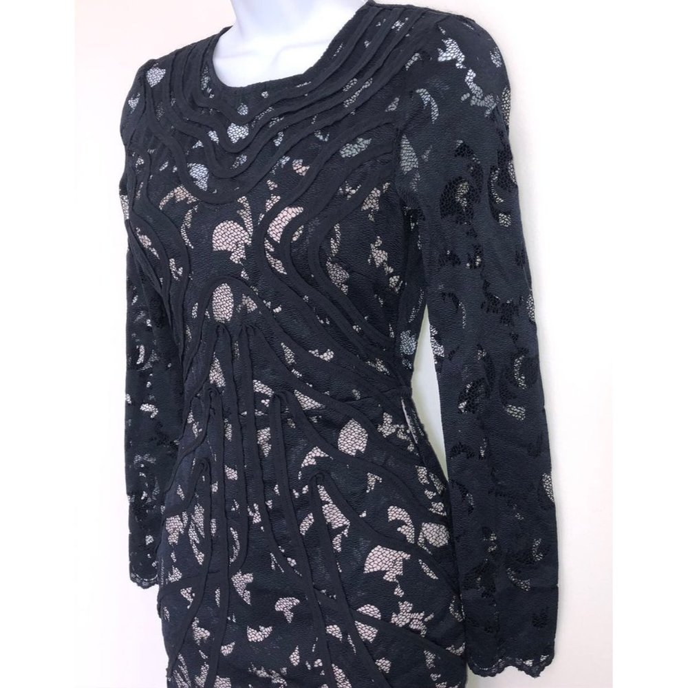 H&M blue lace dress open back - Picture 4 of 13